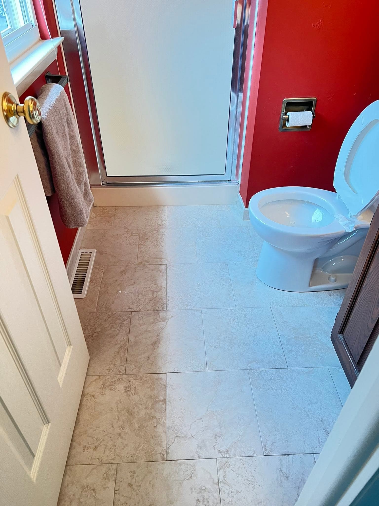 Compact bathroom, before view 2