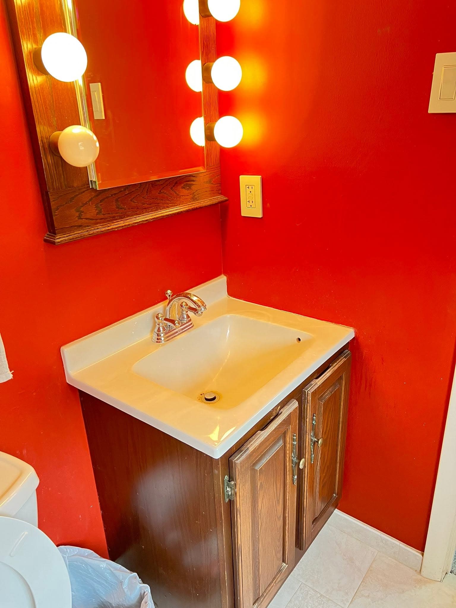 Compact bathroom, before view 3